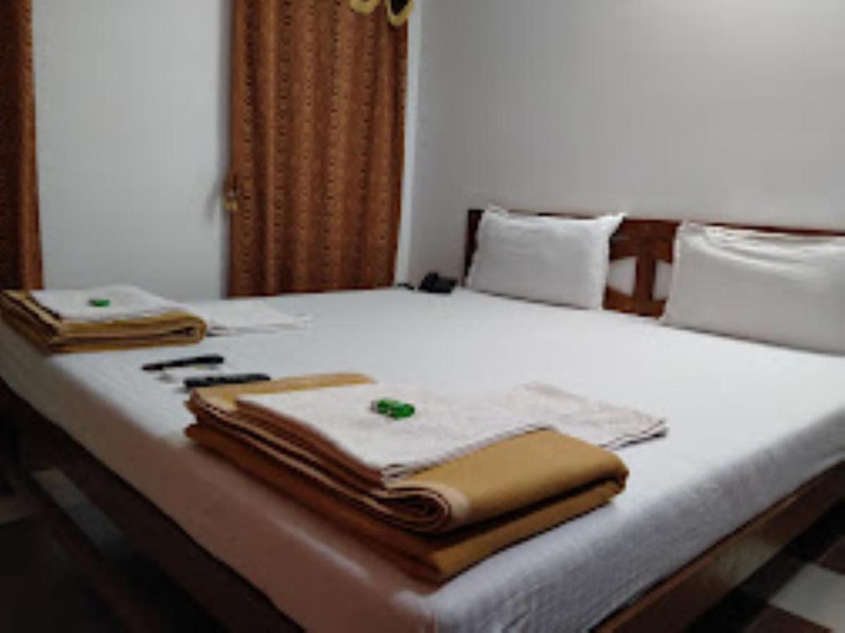 Blue Sea Beach Resort Malvan Luaran gambar