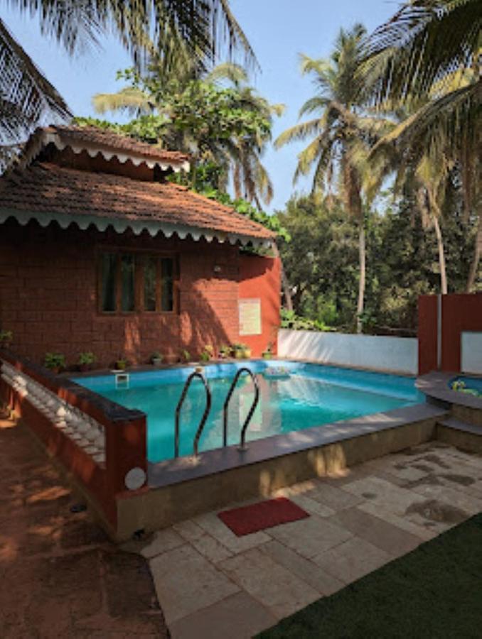 Blue Sea Beach Resort Malvan Luaran gambar