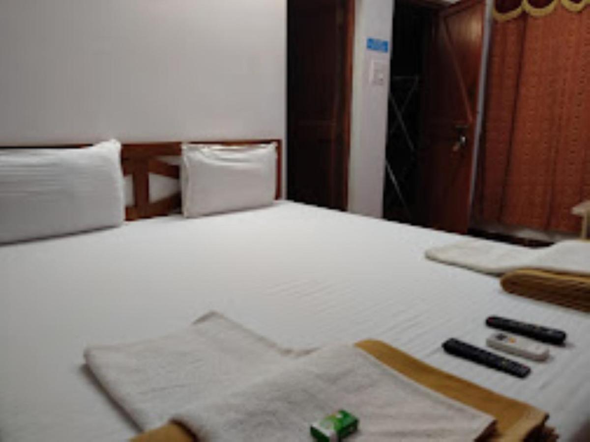 Blue Sea Beach Resort Malvan Luaran gambar