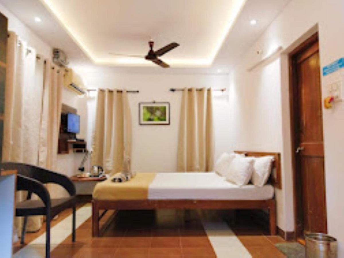 Blue Sea Beach Resort Malvan Luaran gambar